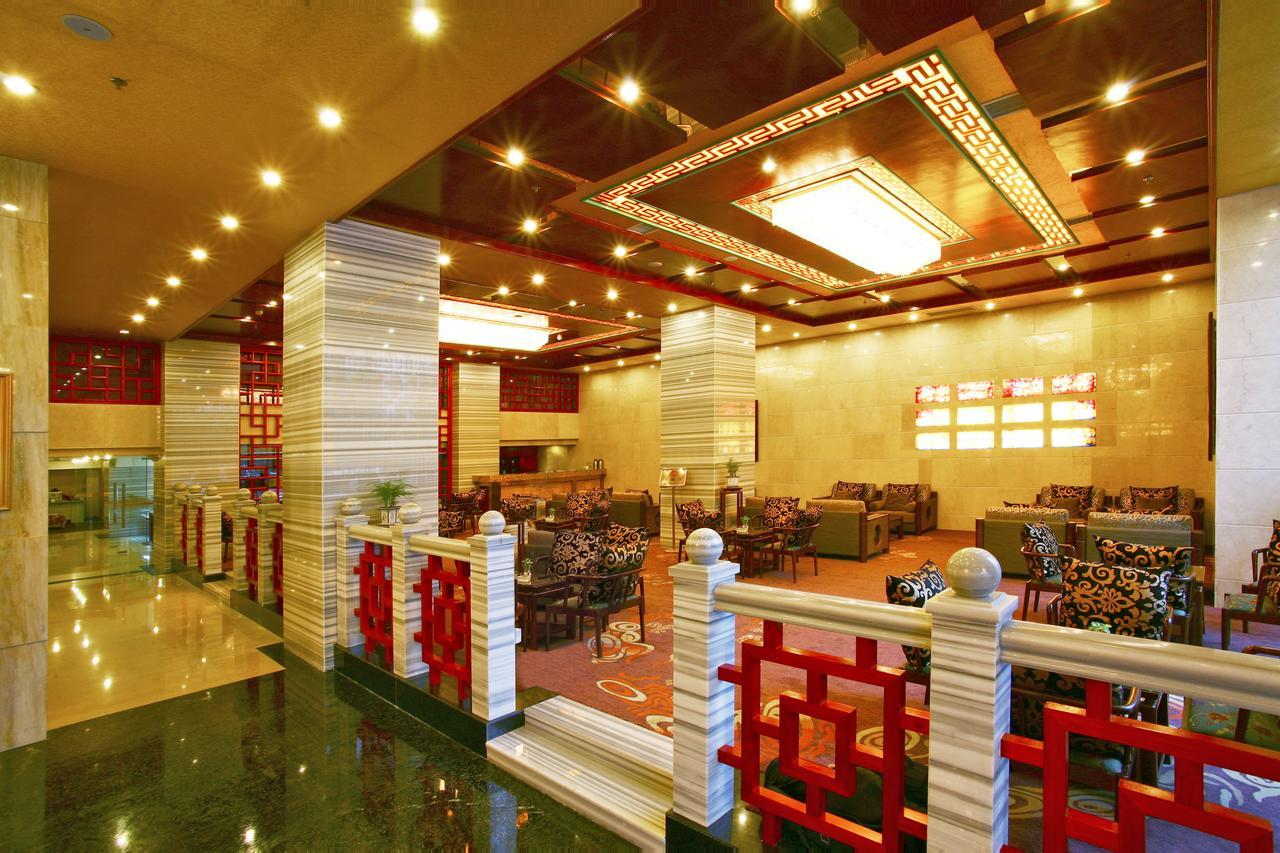 Chengdu Tianyou International Hotel Bagian luar foto