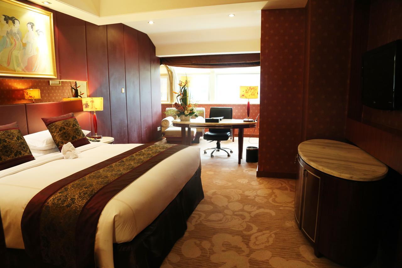 Chengdu Tianyou International Hotel Bagian luar foto