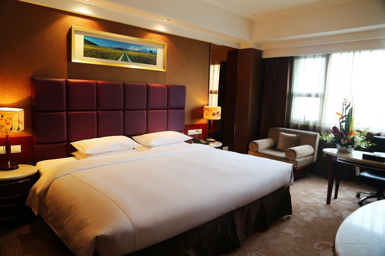 Chengdu Tianyou International Hotel Bagian luar foto
