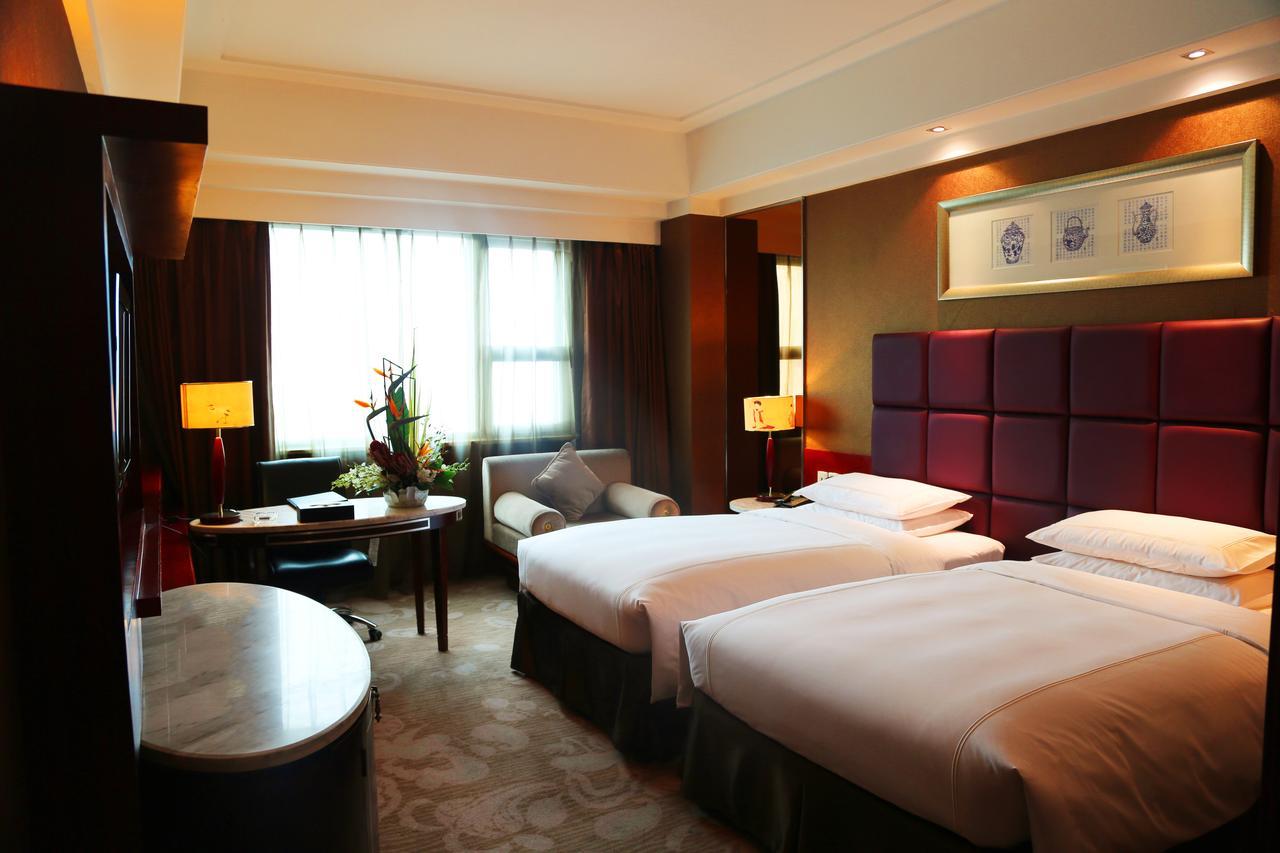 Chengdu Tianyou International Hotel Bagian luar foto