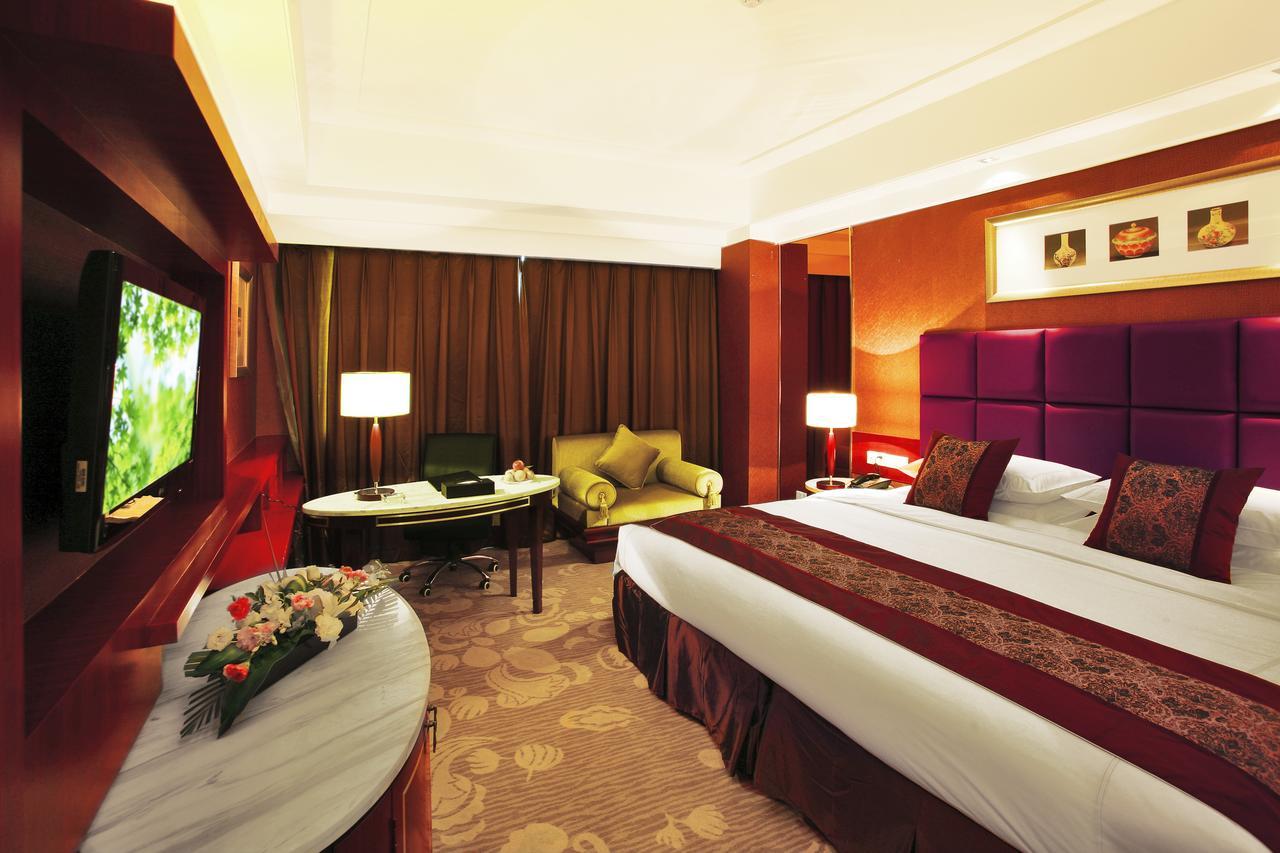 Chengdu Tianyou International Hotel Bagian luar foto