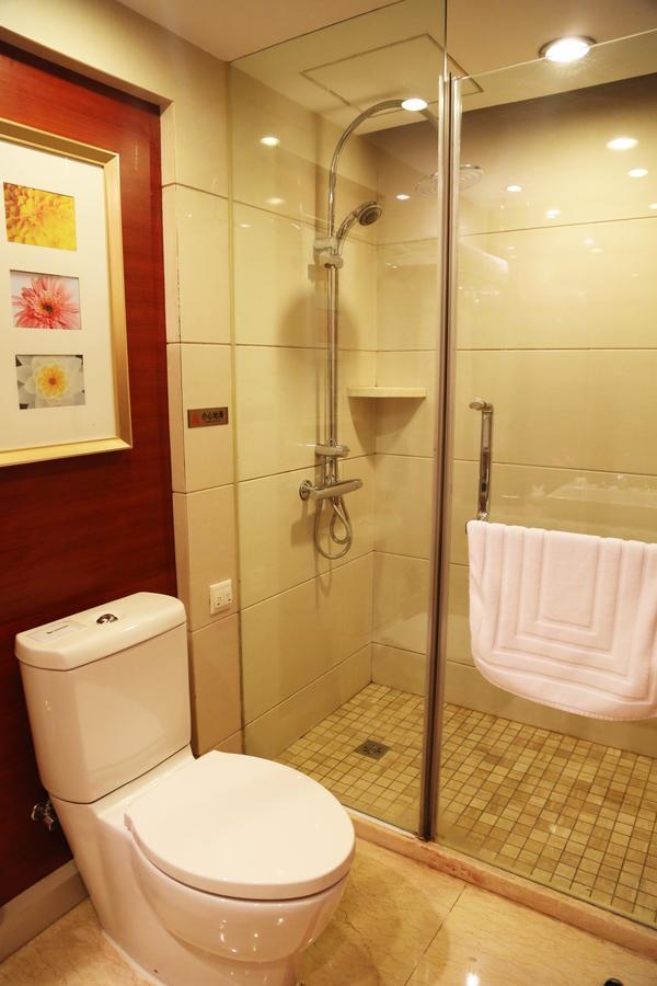 Chengdu Tianyou International Hotel Bagian luar foto